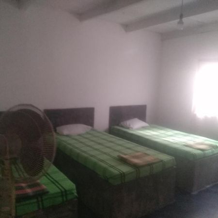 Sinharaja Hostel 114 Денияйя Номер фото