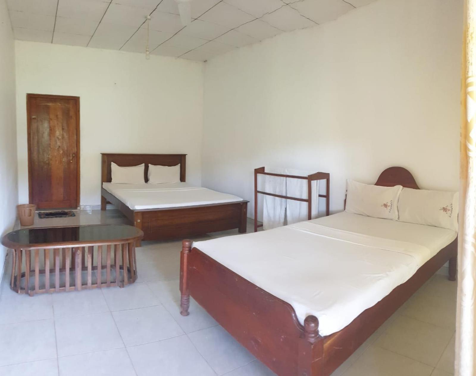 Sinharaja Hostel 114 Денияйя Экстерьер фото